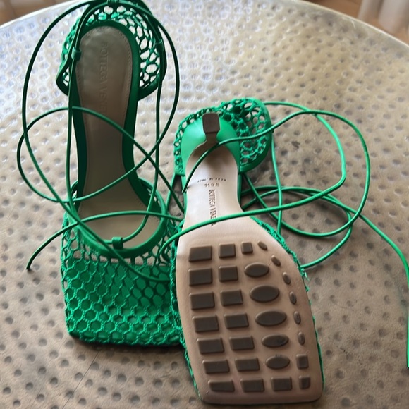 Bitters Veneta mesh stretch pump sz 38 1/2 - Picture 8 of 10